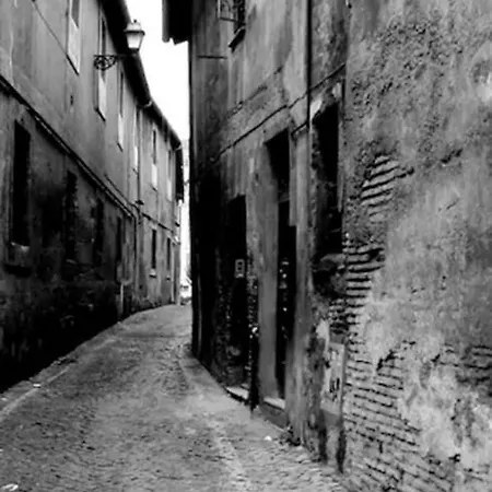 Lost&found In Trastevere * Rome