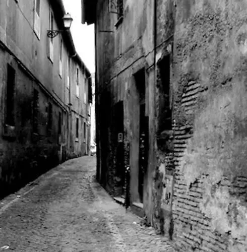 Lost&found In Trastevere * Rome